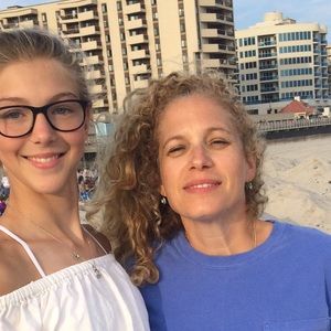 Meet your Posher, Lori